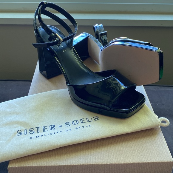 BNIB Sister x Soeur Elyse Black Patent Leather Platform Sandals Size 37 - Picture 3 of 3
